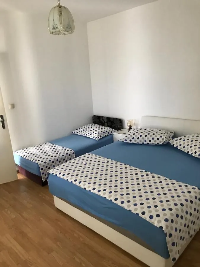 Tona Apartments Trogir