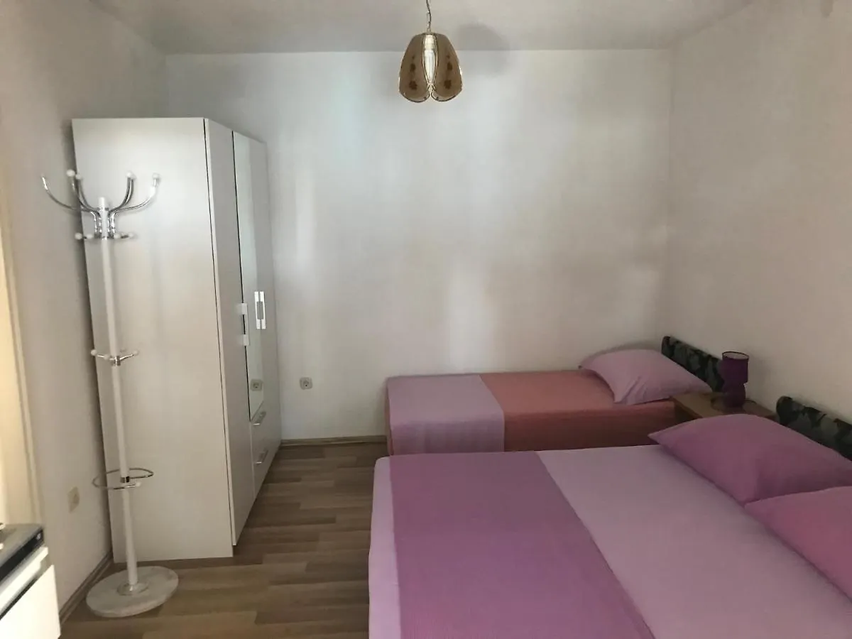 Tona Apartments Trogir